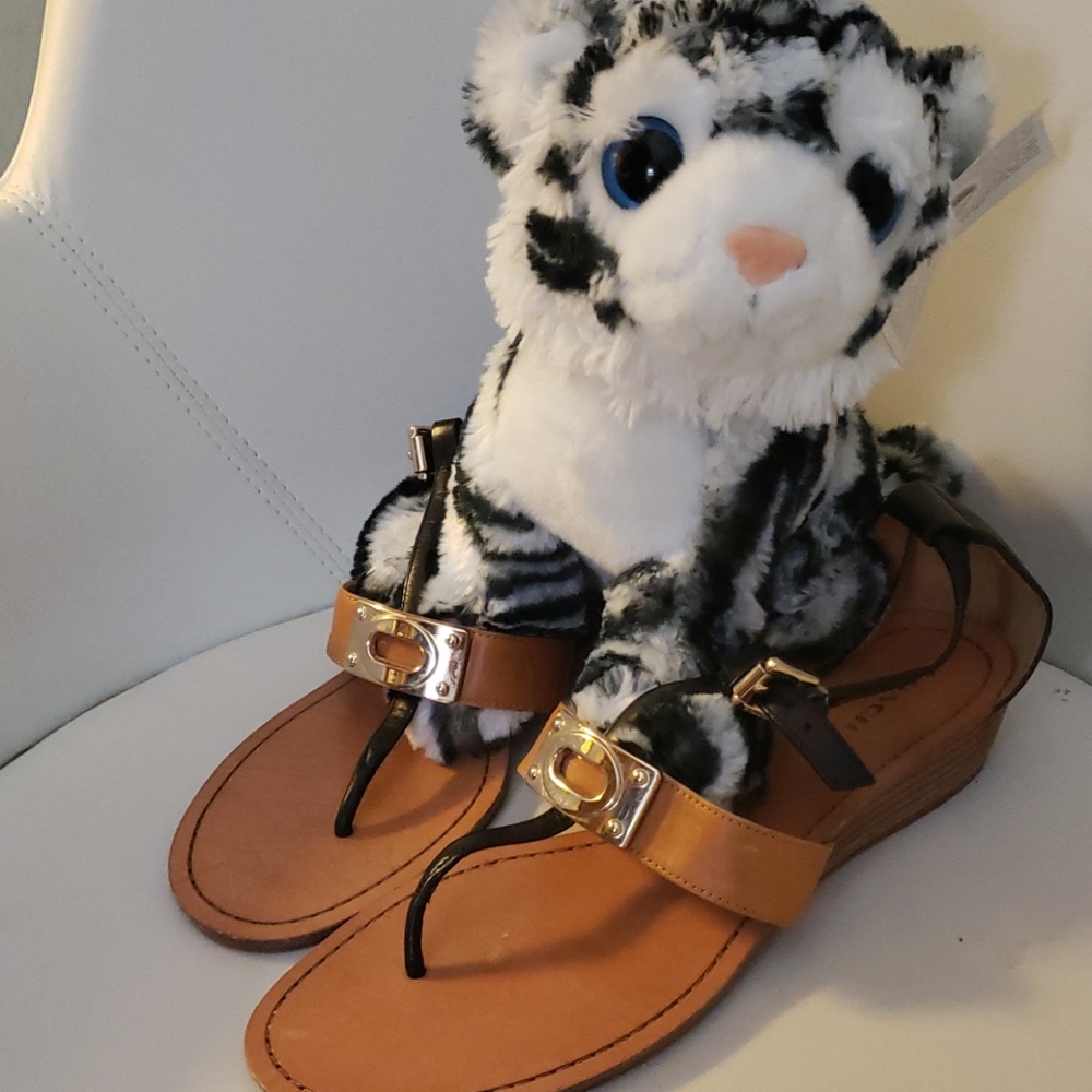 Coach sandles 1" heel